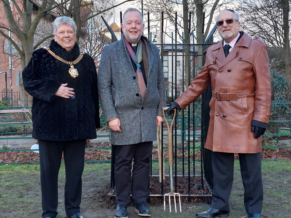 The Lord Mayor of Canterbury, Cllr Anne Dekker, the Dean of Canterbury, the Very Rev’d Dr David Monteith, and Rabbi Cohen in the Dane John Gardens for the tree planting event