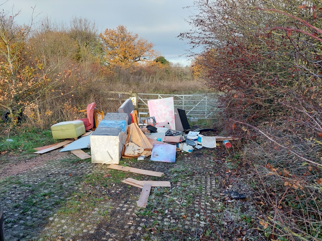 Flytipping on the Thanet Way