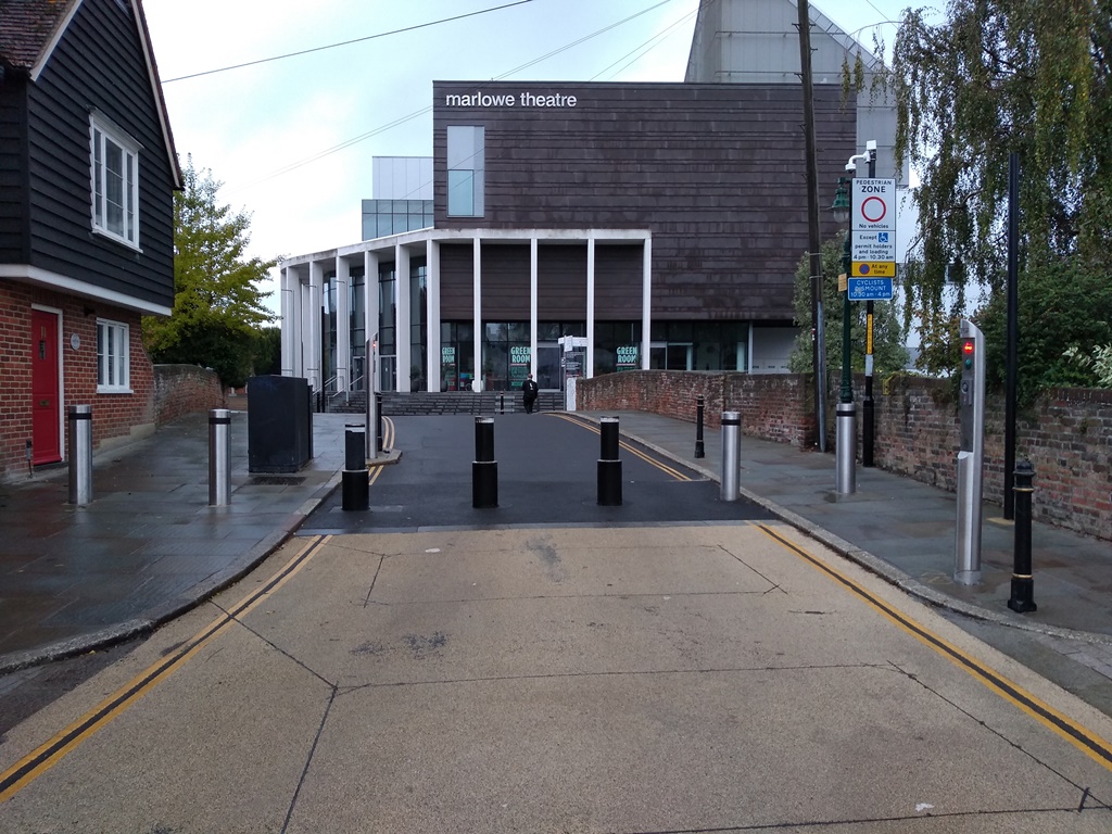 Short delay to city centre security bollards switch-on