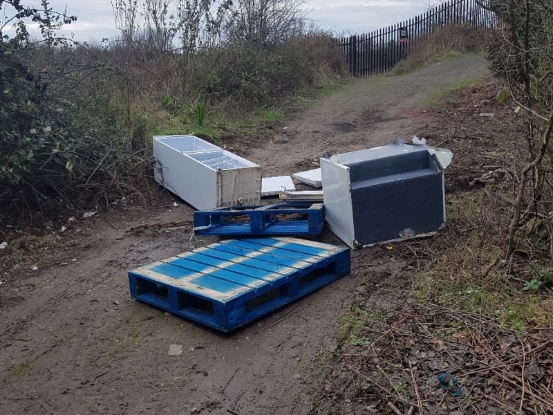 Man who admitted flytipping hit with fines worth £1,000