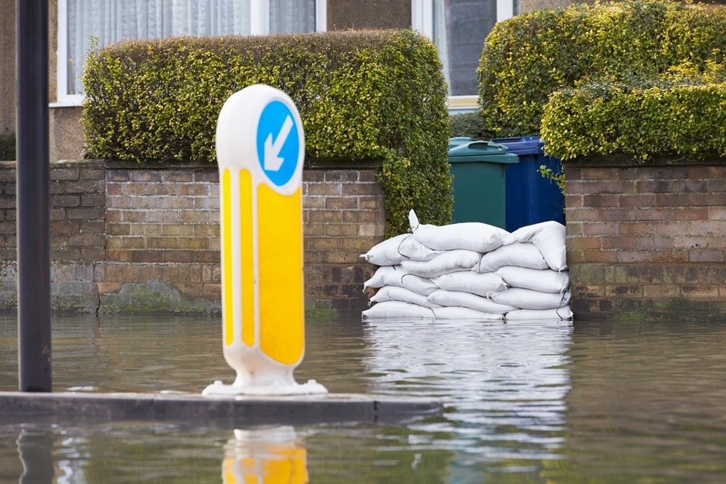 Free sandbag giveaway as the rain continues